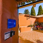 Bed and Breakfast Casa Paraiso Boutique 4*