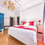 Bed and Breakfast Casa Paraiso Boutique 4*