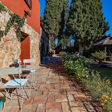 Casa Paraíso Boutique Bed and breakfast 4*