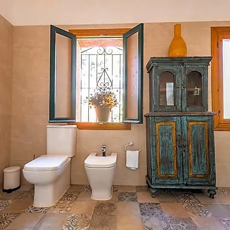 Casa Paraiso Boutique Bed & Breakfast