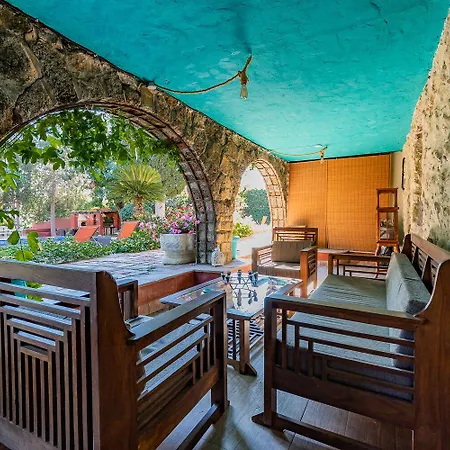 Bed & Breakfast Casa Paraiso Boutique 4*