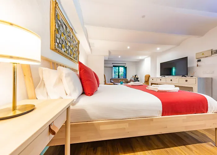 Casa Paraiso Boutique Bed & Breakfast